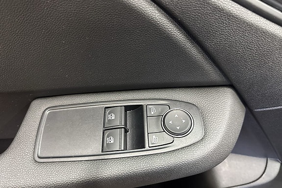 Renault Clio 13 of 18