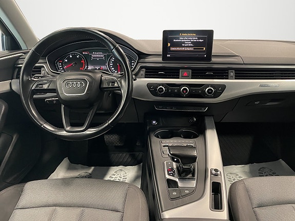 Audi A4 10 of 23