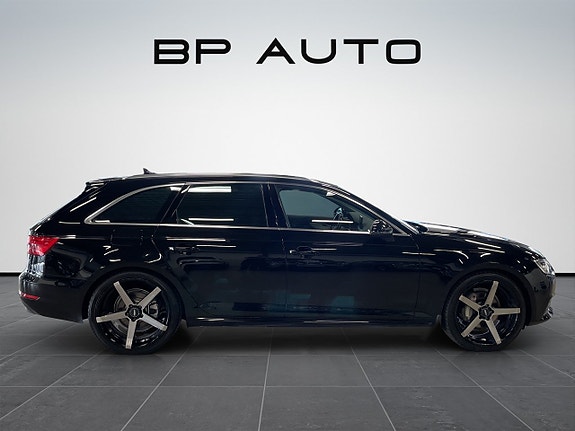 Audi A4 8 of 23