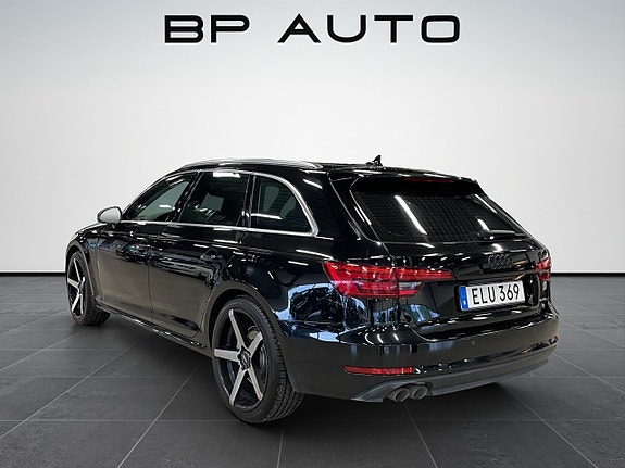 Audi A4 5 of 23