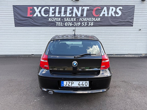 BMW 116d 5 of 11