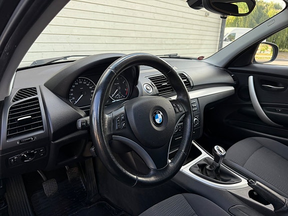 BMW 116d 6 of 11