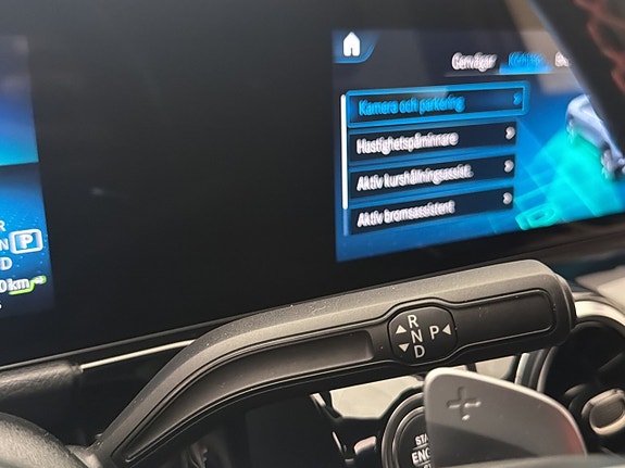 Mercedes-Benz GLA250 e 25 of 26