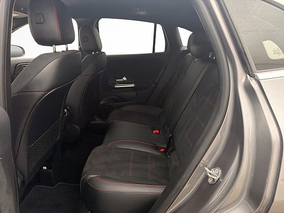 Mercedes-Benz GLA250 e 13 of 26