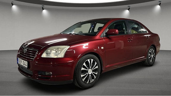 Toyota Avensis 2 of 6