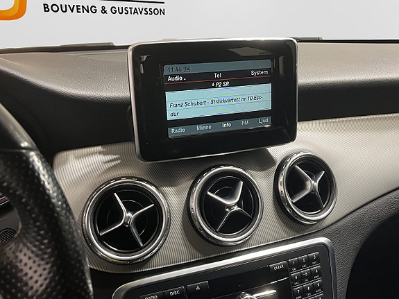 Mercedes-Benz GLA200 18 of 18