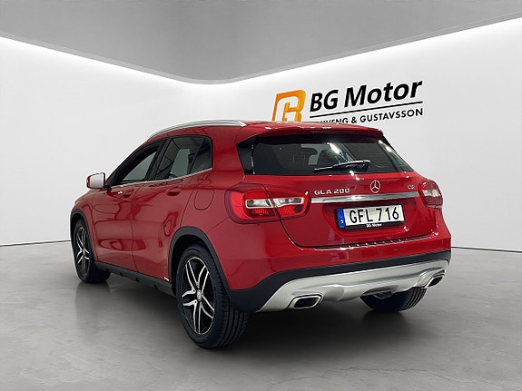 Mercedes-Benz GLA200 7 of 18
