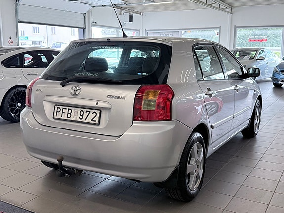 Toyota Corolla 13 of 15