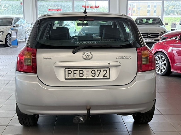 Toyota Corolla 15 of 15