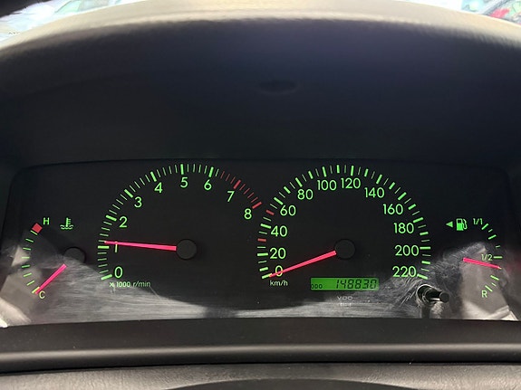 Toyota Corolla 10 of 15