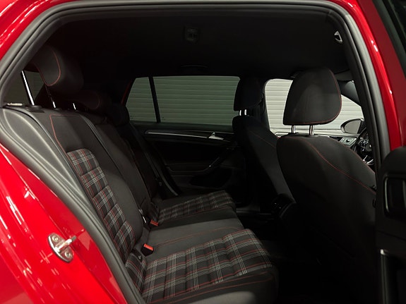Volkswagen Golf I 15 of 26