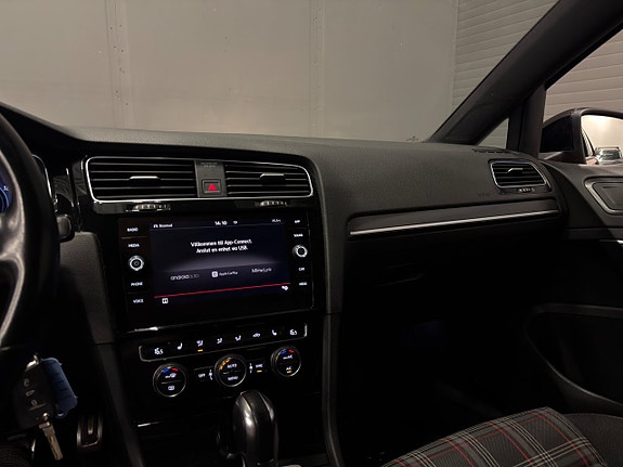 Volkswagen Golf I 22 of 26