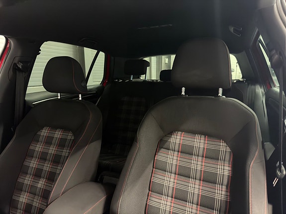 Volkswagen Golf I 10 of 26