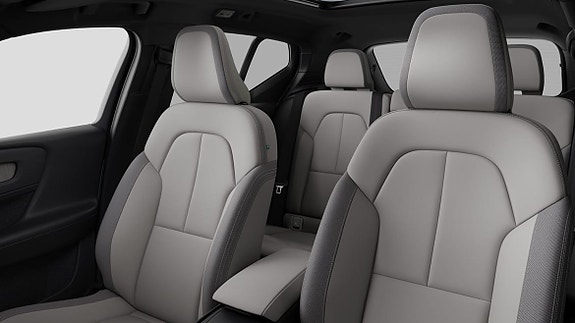 Volvo EX40 21 of 28