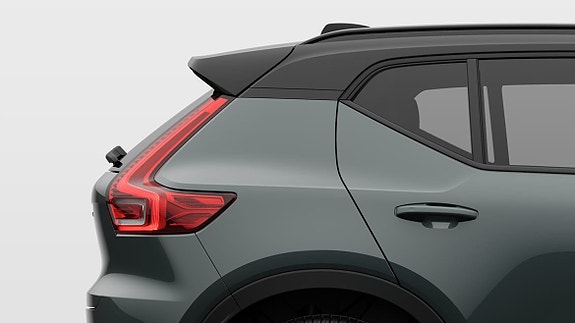 Volvo EX40 17 of 28