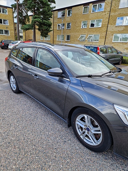 Ford Focus 4 of 9