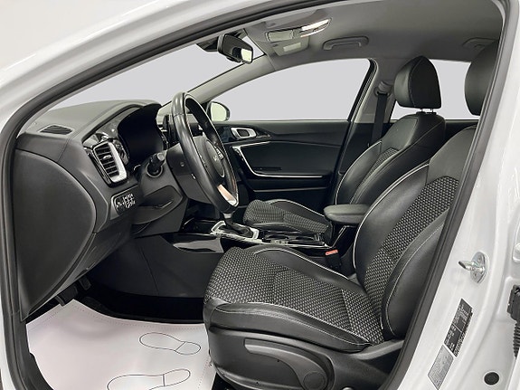 Kia XCeed 8 of 22