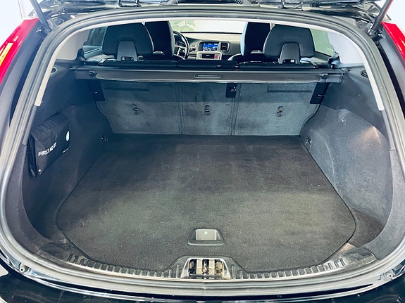 Volvo V60 12 of 12