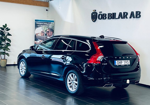 Volvo V60 3 of 12