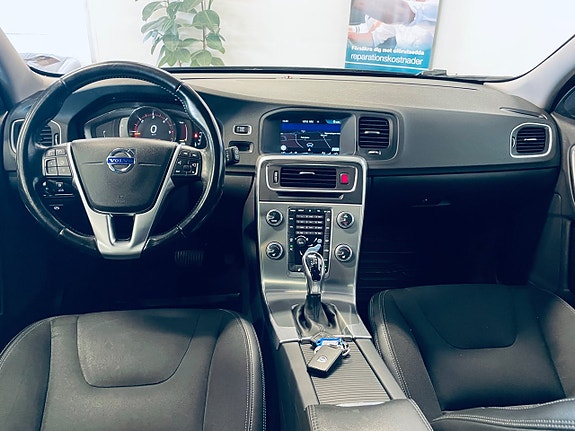 Volvo V60 5 of 12