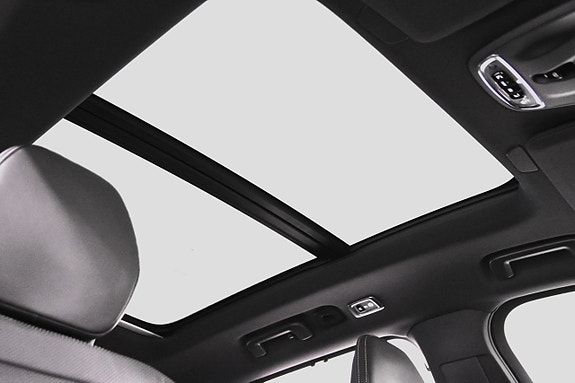 Volvo XC90 22 of 26