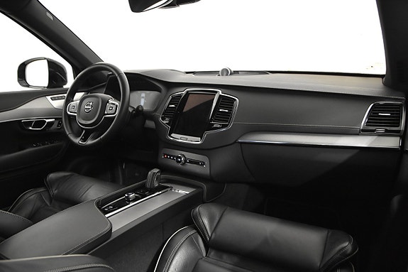 Volvo XC90 17 of 26
