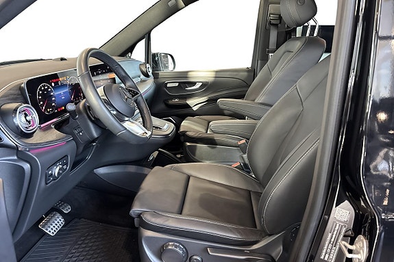Mercedes-Benz V300 14 of 26
