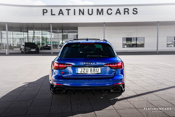 Audi RS4 4 of 22