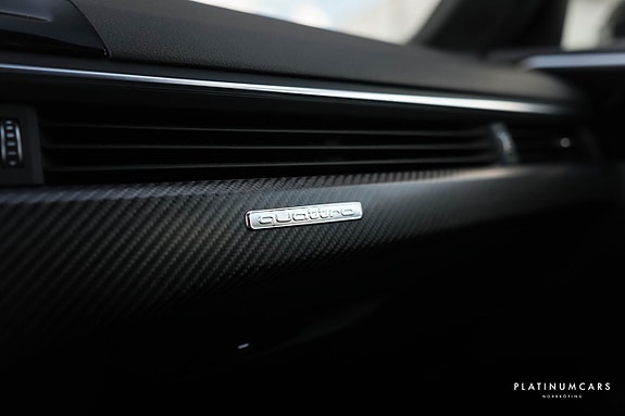 Audi RS4 15 of 22