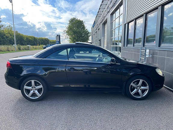 Volkswagen Eos 24 of 24