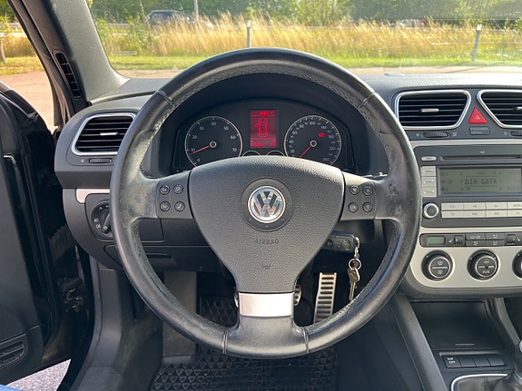 Volkswagen Eos 17 of 24