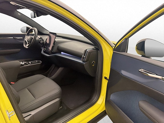 Volvo EX30 29 of 30