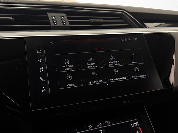 Audi e-tron 24 of 30