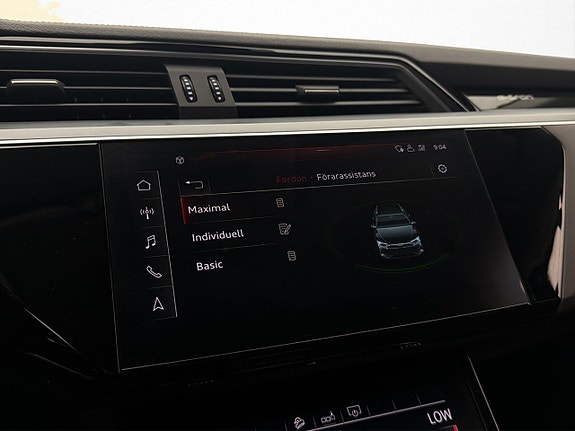 Audi e-tron 23 of 30