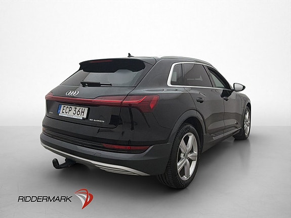 Audi e-tron 8 of 30