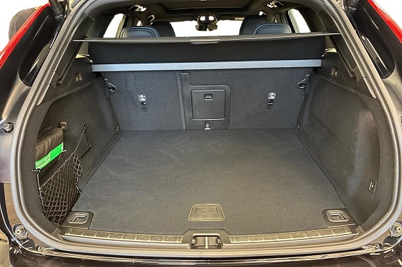 Volvo XC60 12 of 22