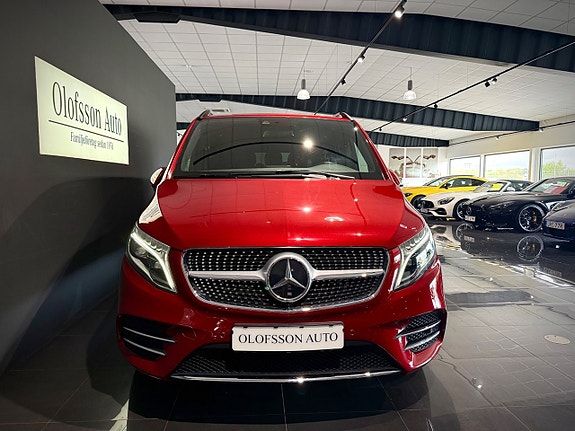 Mercedes-Benz V300 8 of 24