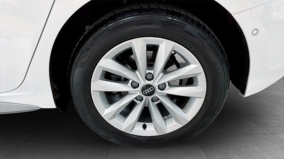 Audi A3 6 of 12