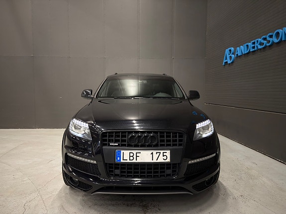 Audi Q7 9 of 27