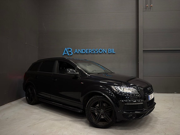 Audi Q7 2 of 27