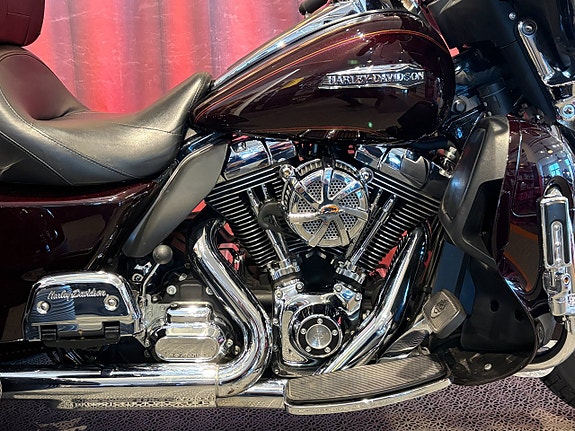 Harley-Davidson TRI GLIDE TRIKE ULTRA CLASSIC (FLHTCUTG) 4 of 15