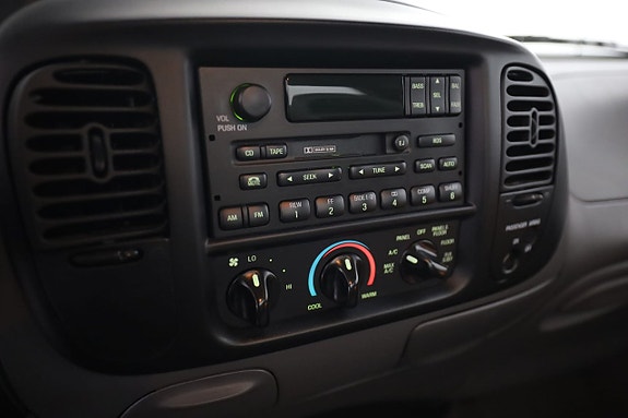 Ford F-150 29 of 30