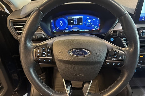 Ford Kuga 10 of 19