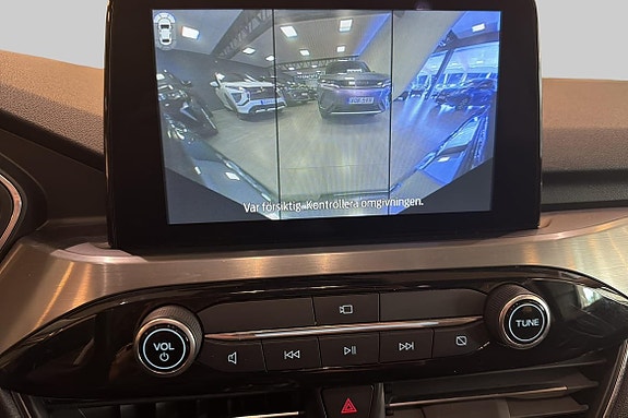 Ford Kuga 12 of 19