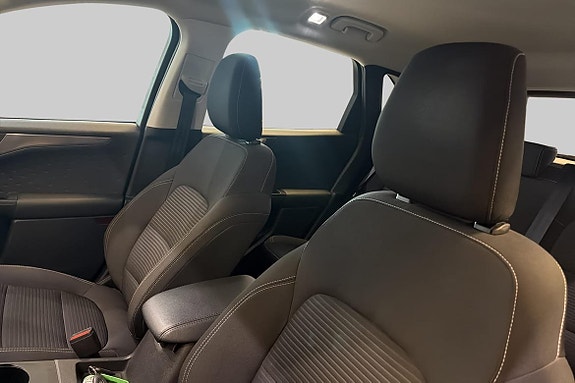 Ford Kuga 9 of 19
