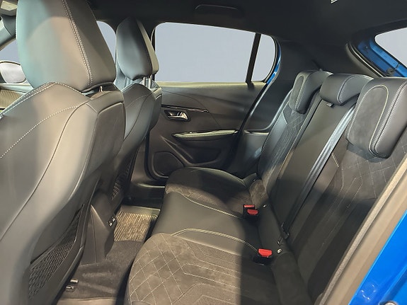 Peugeot e-208 11 of 22