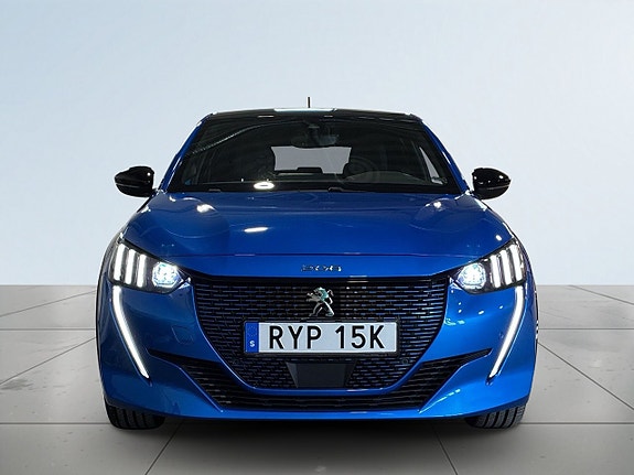 Peugeot e-208 2 of 22