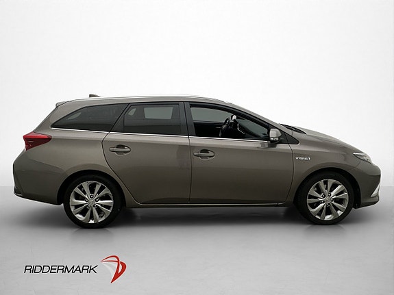 Toyota Auris 9 of 30