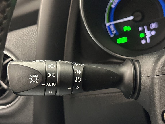 Toyota Auris 15 of 30