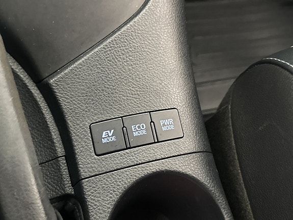 Toyota Auris 25 of 30